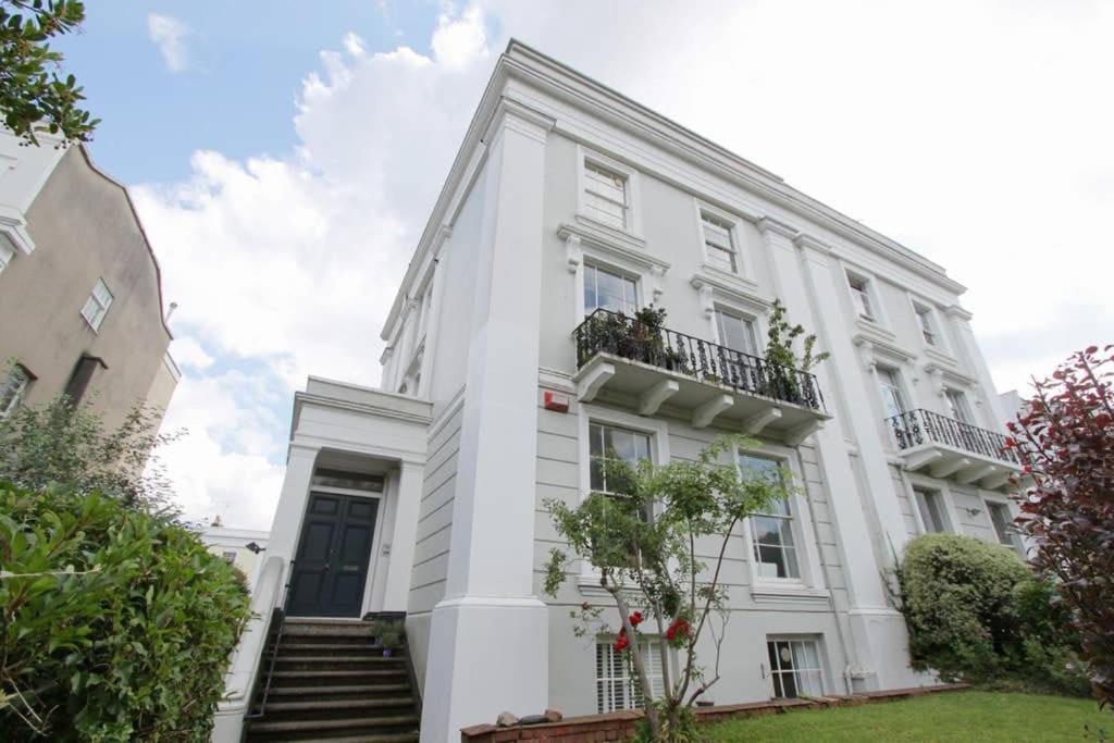 בריסטול Stunning Arty Apartment In The Heart Of Clifton מראה חיצוני תמונה